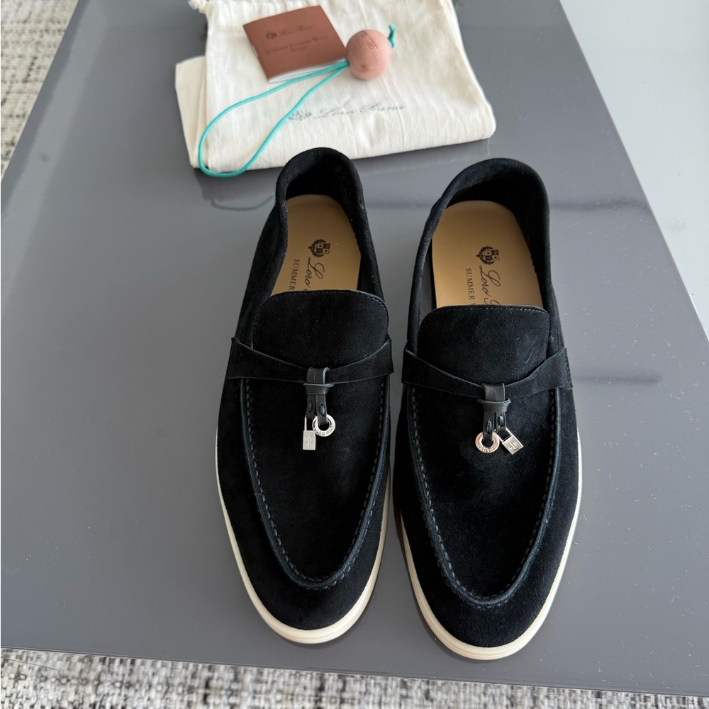 Loro Piana Summer Walk in black size 8